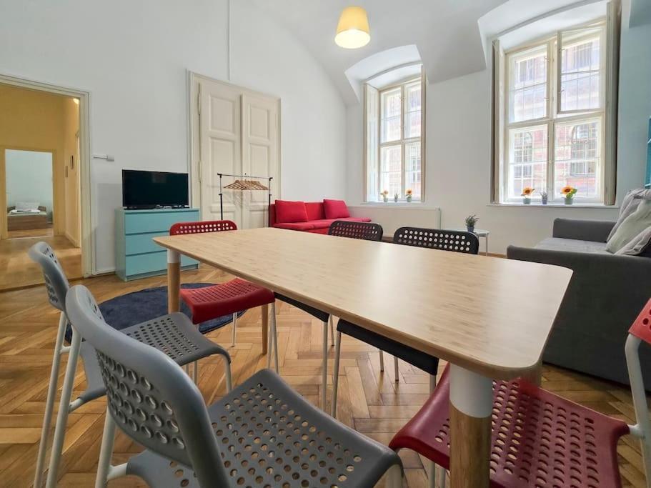 Seventh Sense Apartment Budapest Esterno foto