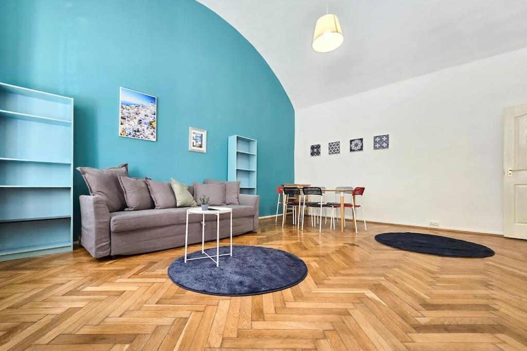 Seventh Sense Apartment Budapest Esterno foto